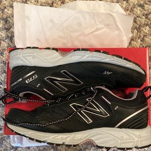 New balance shoes